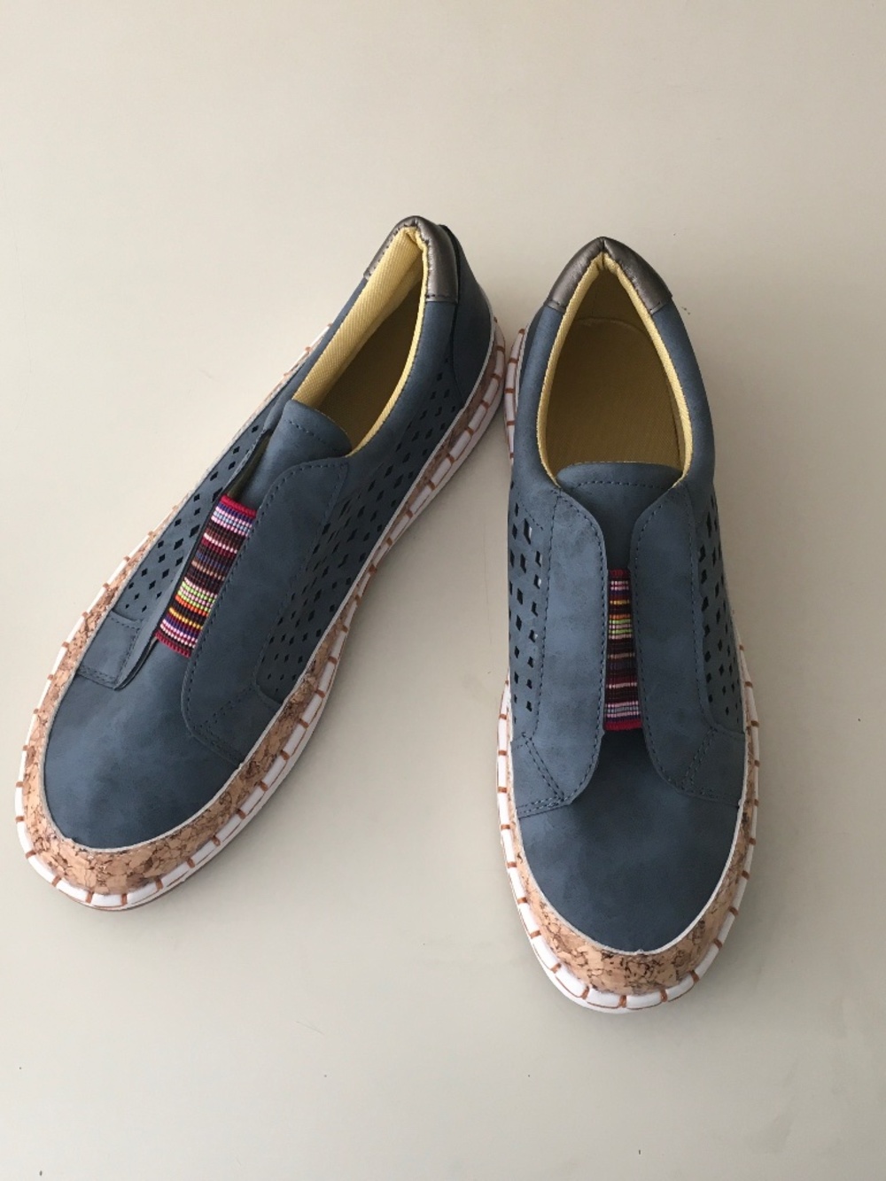 Unbranded size 8 slip on shoes